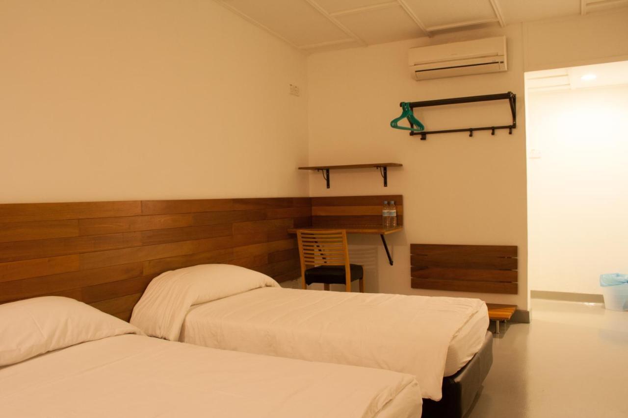 Hotel Paradize By The Sqwhere 2*